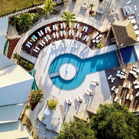L Oralya - Blue Dream, Plage, Piscine, Restaurant Grand-Bourg  Экстерьер фото