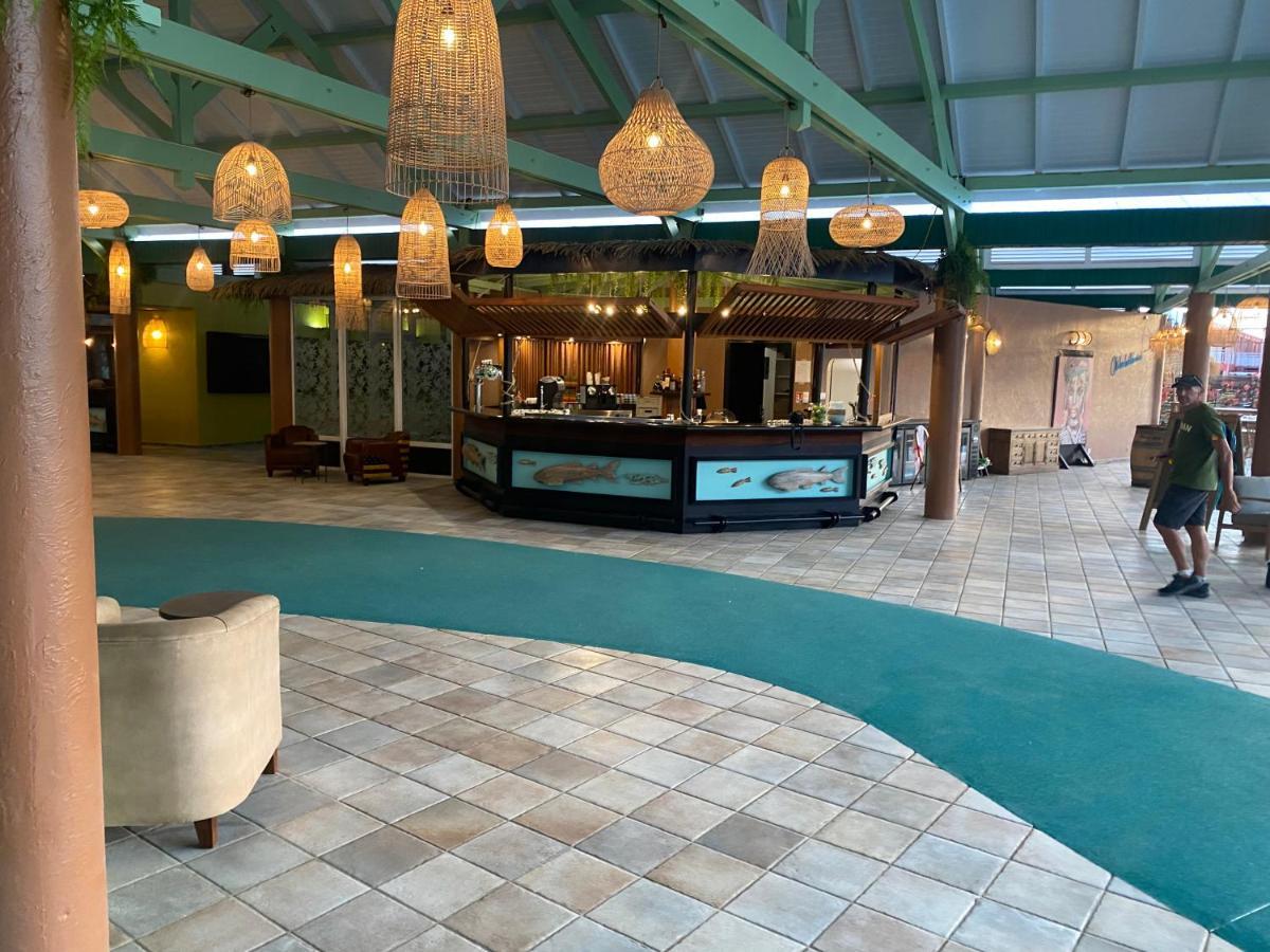 L Oralya - Blue Dream, Plage, Piscine, Restaurant Grand-Bourg  Экстерьер фото