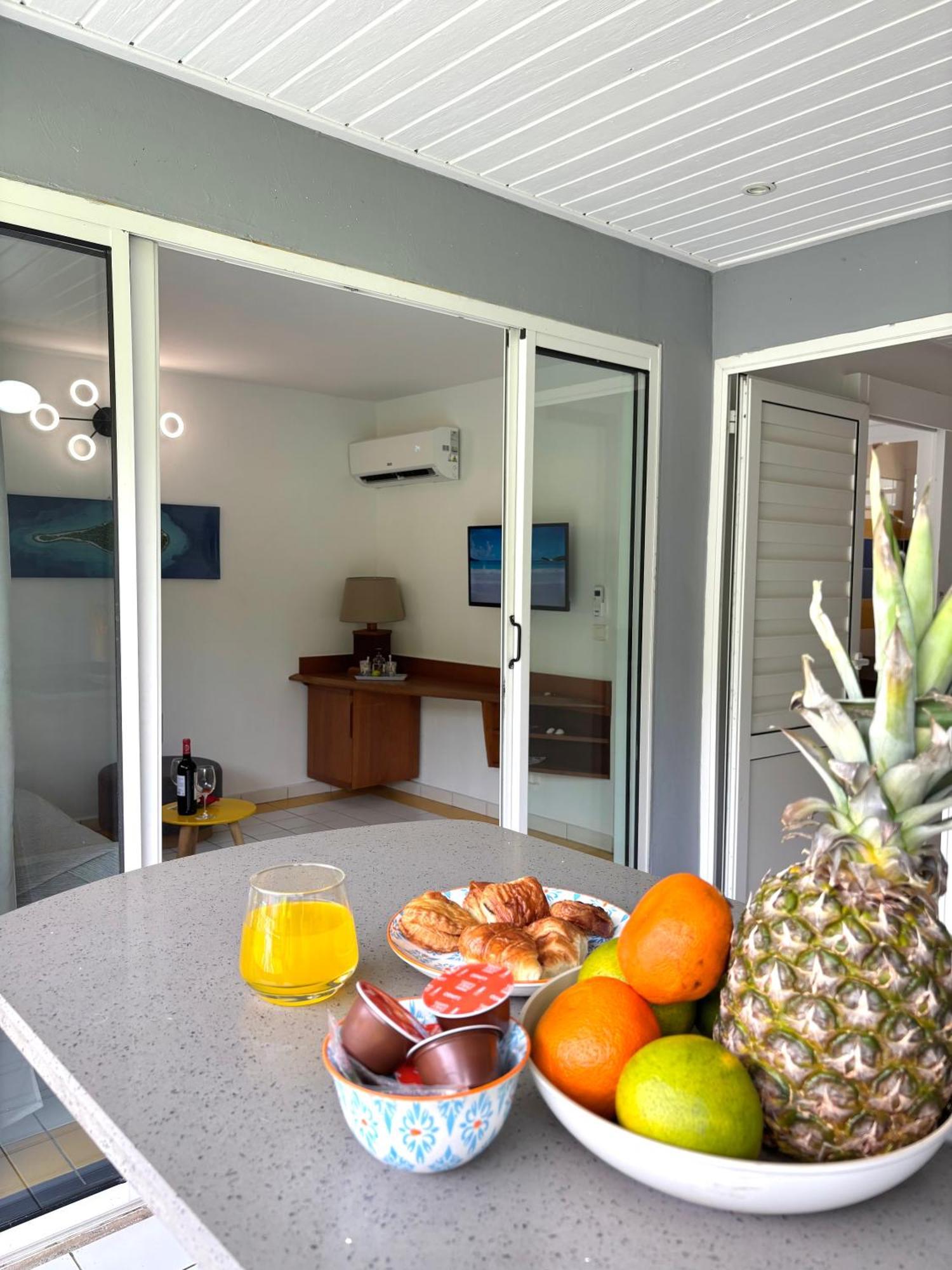 L Oralya - Blue Dream, Plage, Piscine, Restaurant Grand-Bourg  Экстерьер фото
